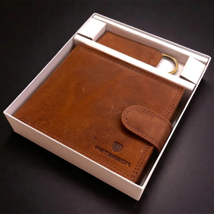 Peterson Nagy Csatos Gravíozott Pénztárca - Gallery